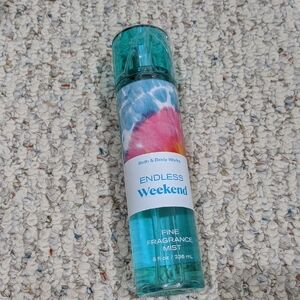 Bath & Body Works Endless Weekend Fragrance Mist - Teal and Pink